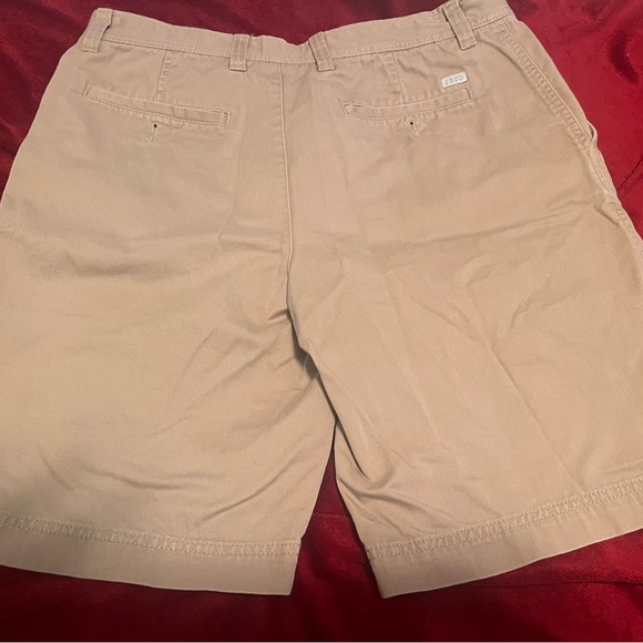 Men’s shorts - Picture 3 of 4